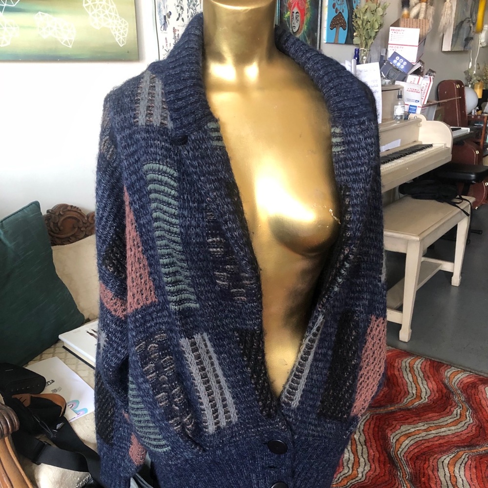 Gorgeous knit cardigan